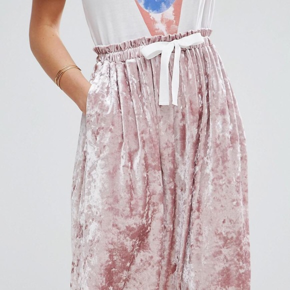 ASOS Velvet Paperbag Waist Pink Skirt - Picture 2 of 6
